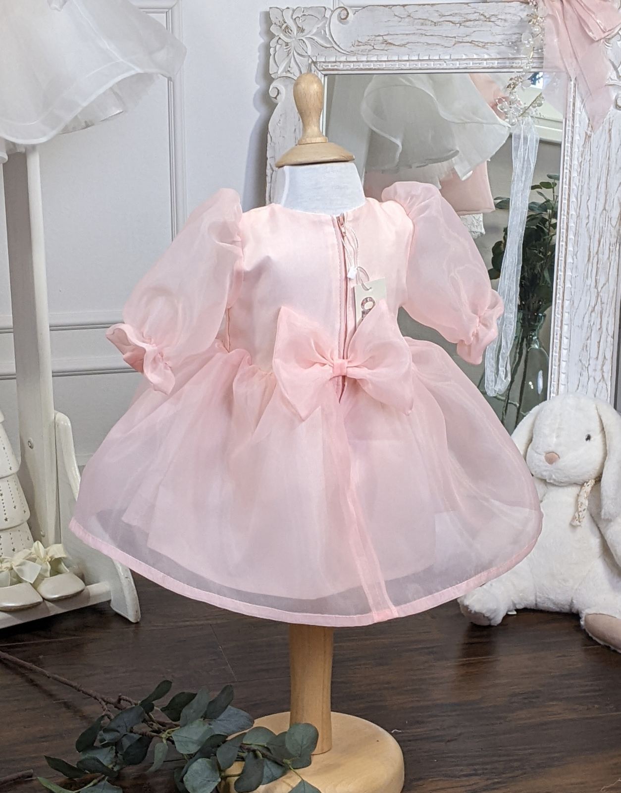 Haljina od roze organdina