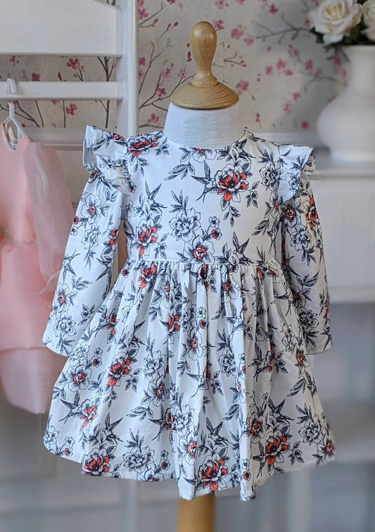 Bela pamučna haljina sa crvenim cvetovima