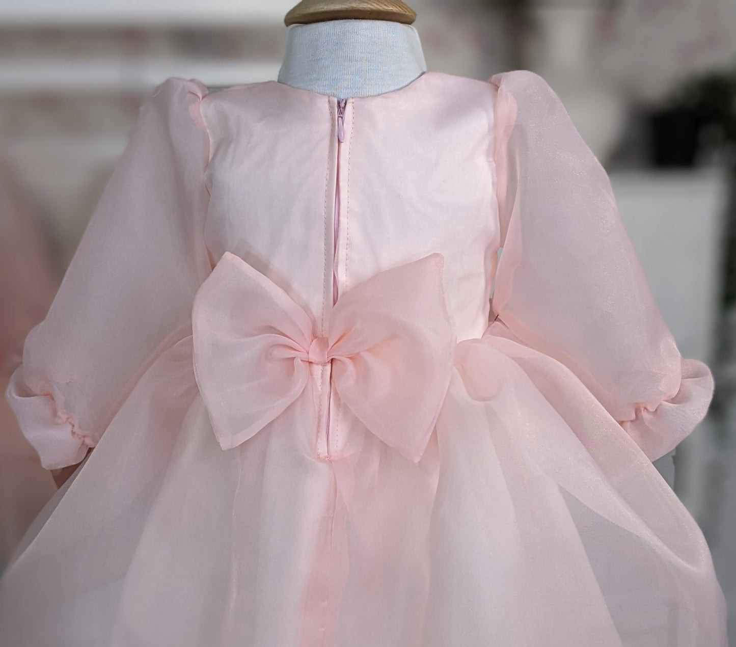 Haljina od roze organdina