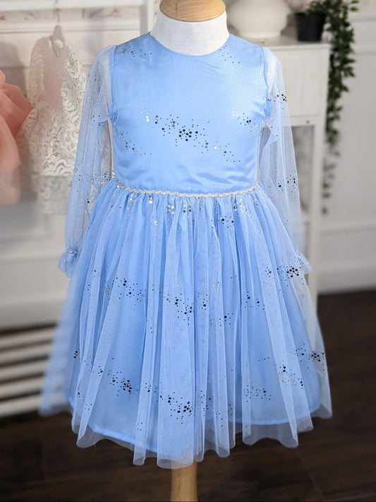 Plava haljina sa svetlucavim srebrnim detaljima