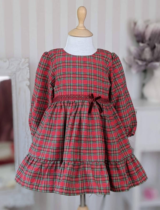 Haljina u crvenom karo dezenu