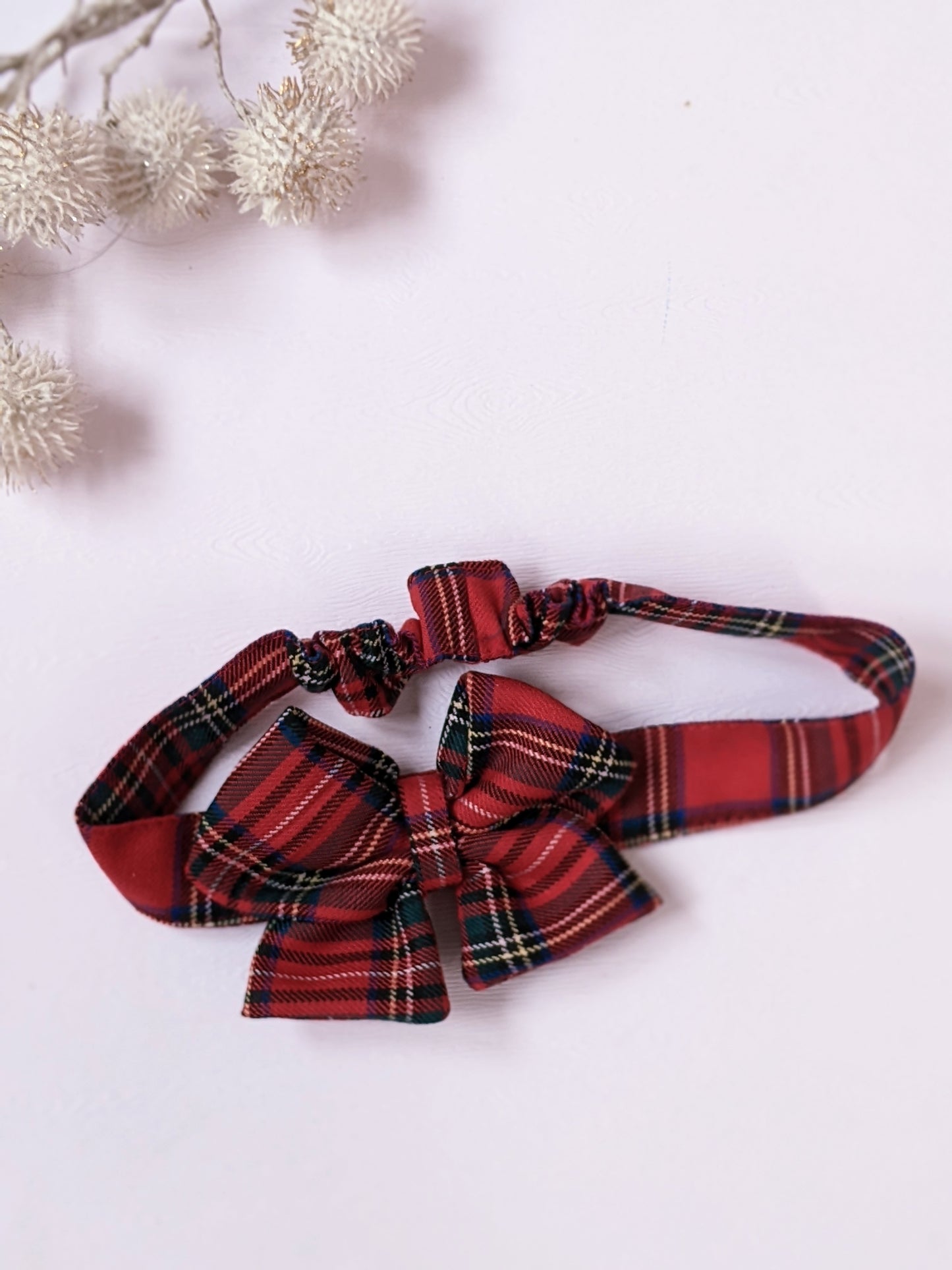 Haljina od crvenog škotskog karoa